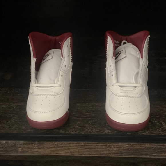 Nike Kids High-Top Sneakers - White and Red - Picture 2 of 6